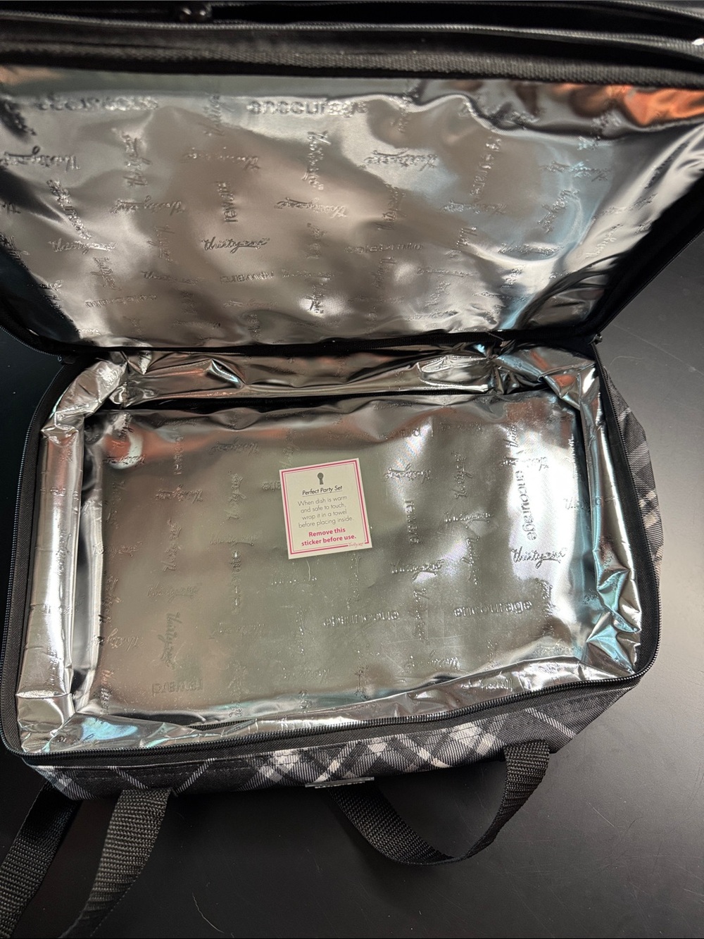thirty- One Casserole Carry All - Gray and Black Plaid - Like New Condition - Picture 6 of 8